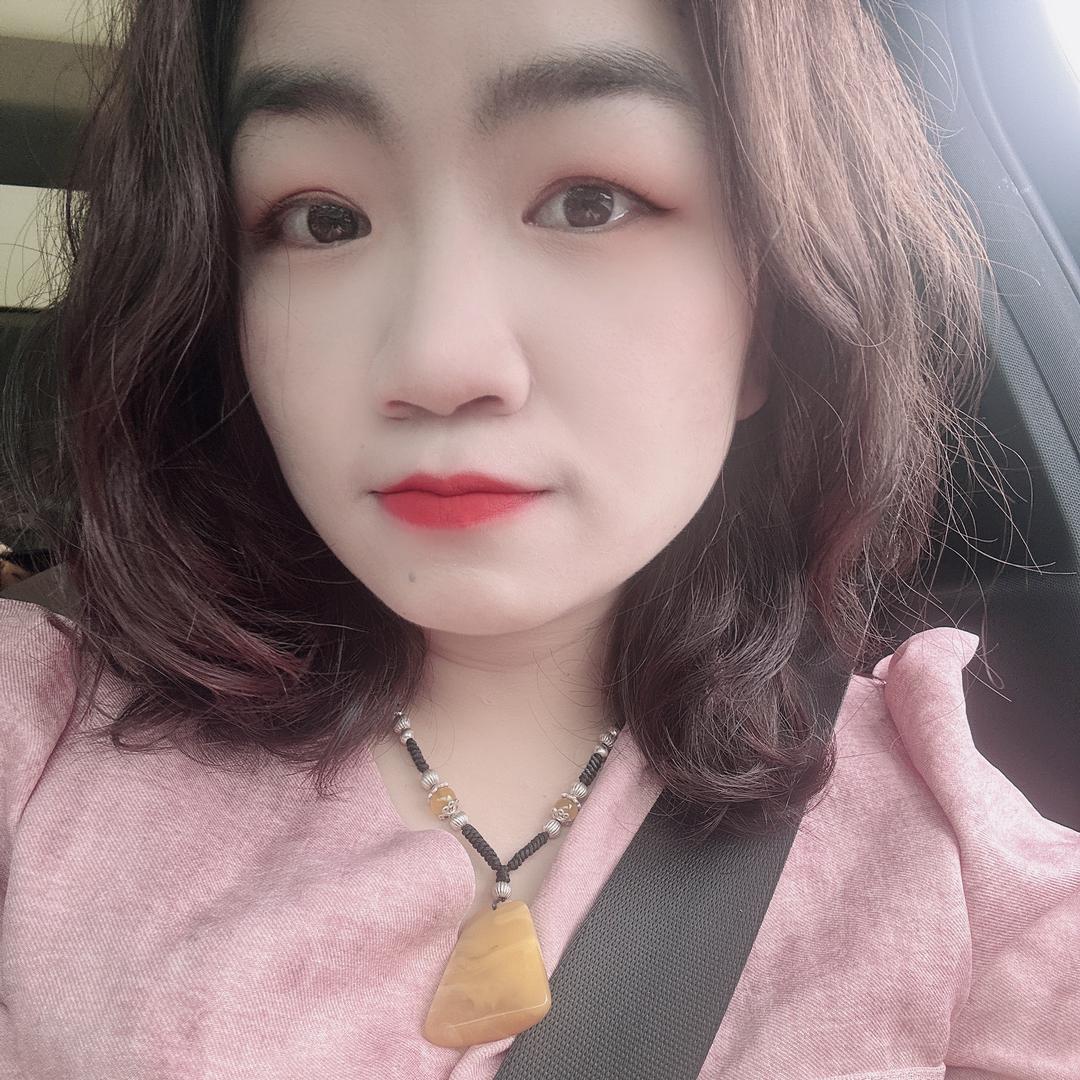 卖电回风炉的小阿姨