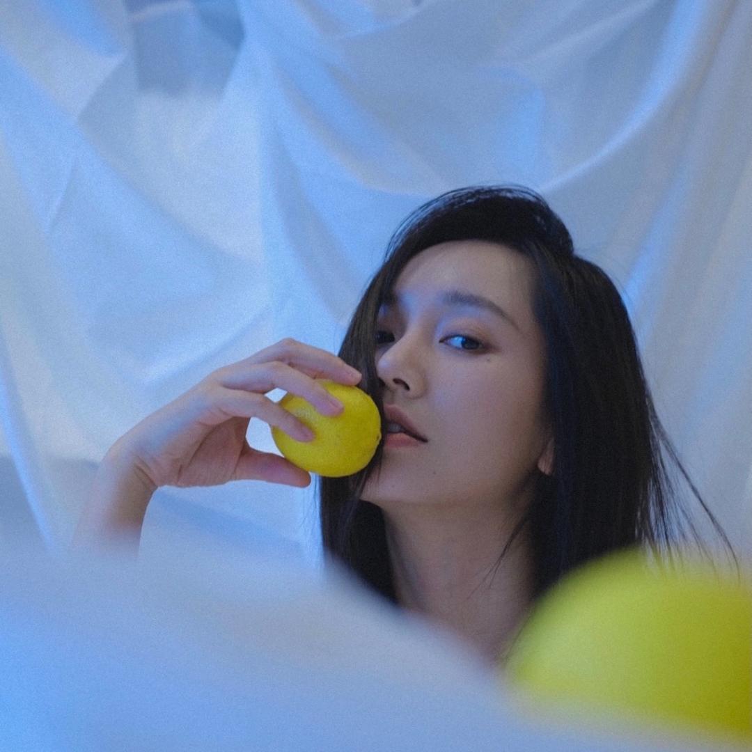 董晴