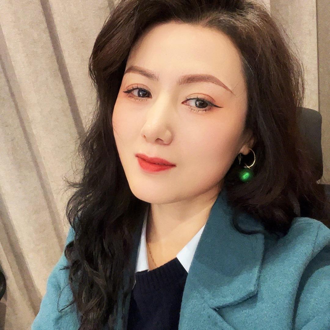张小美(手机自拍）