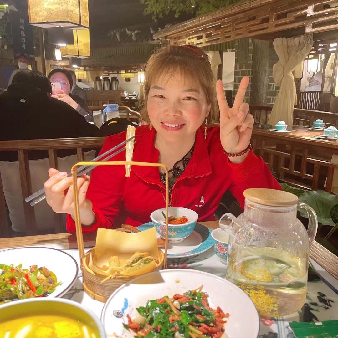 乡村粉佳佳