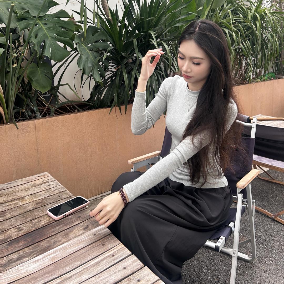 欣欣/
