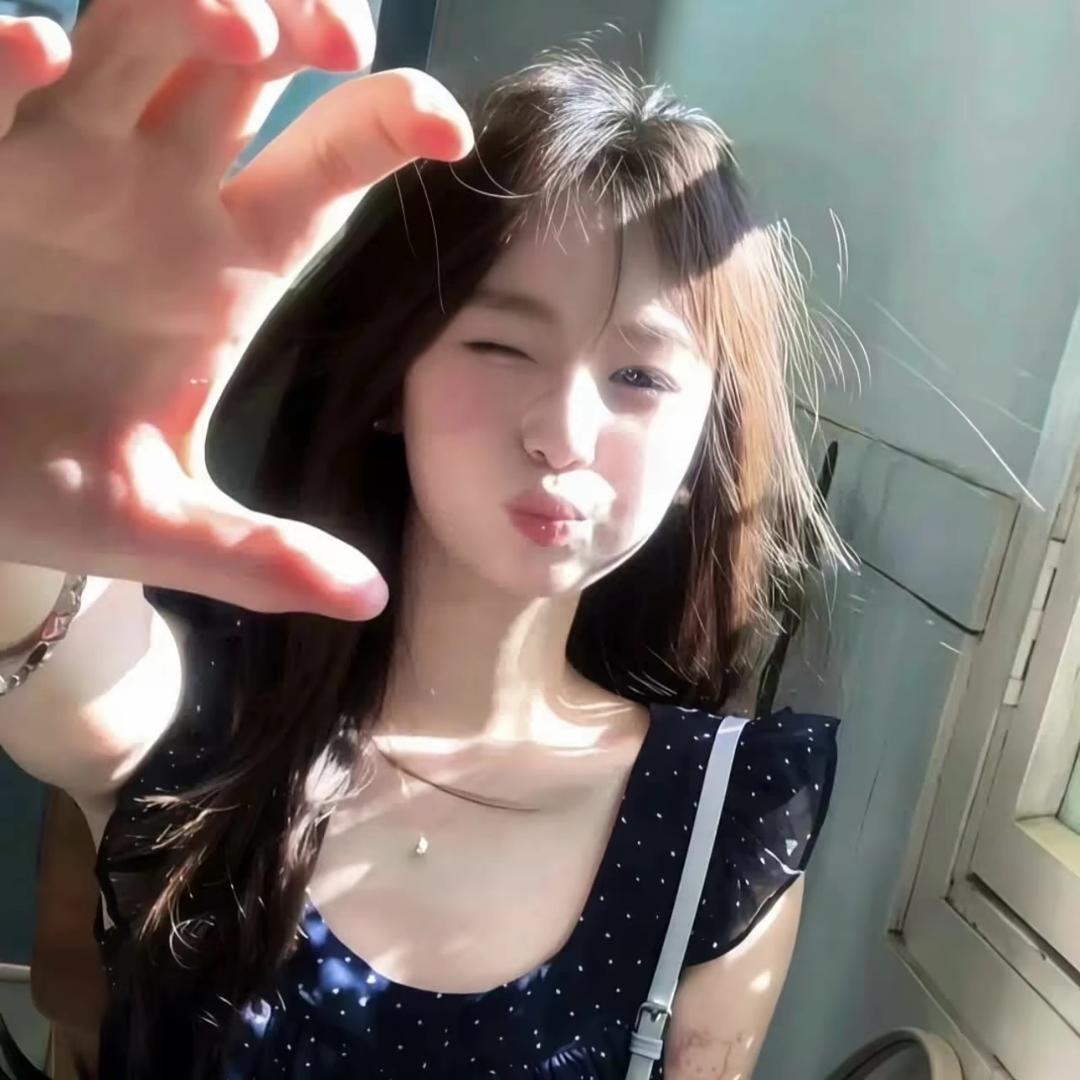 无优小☁️.