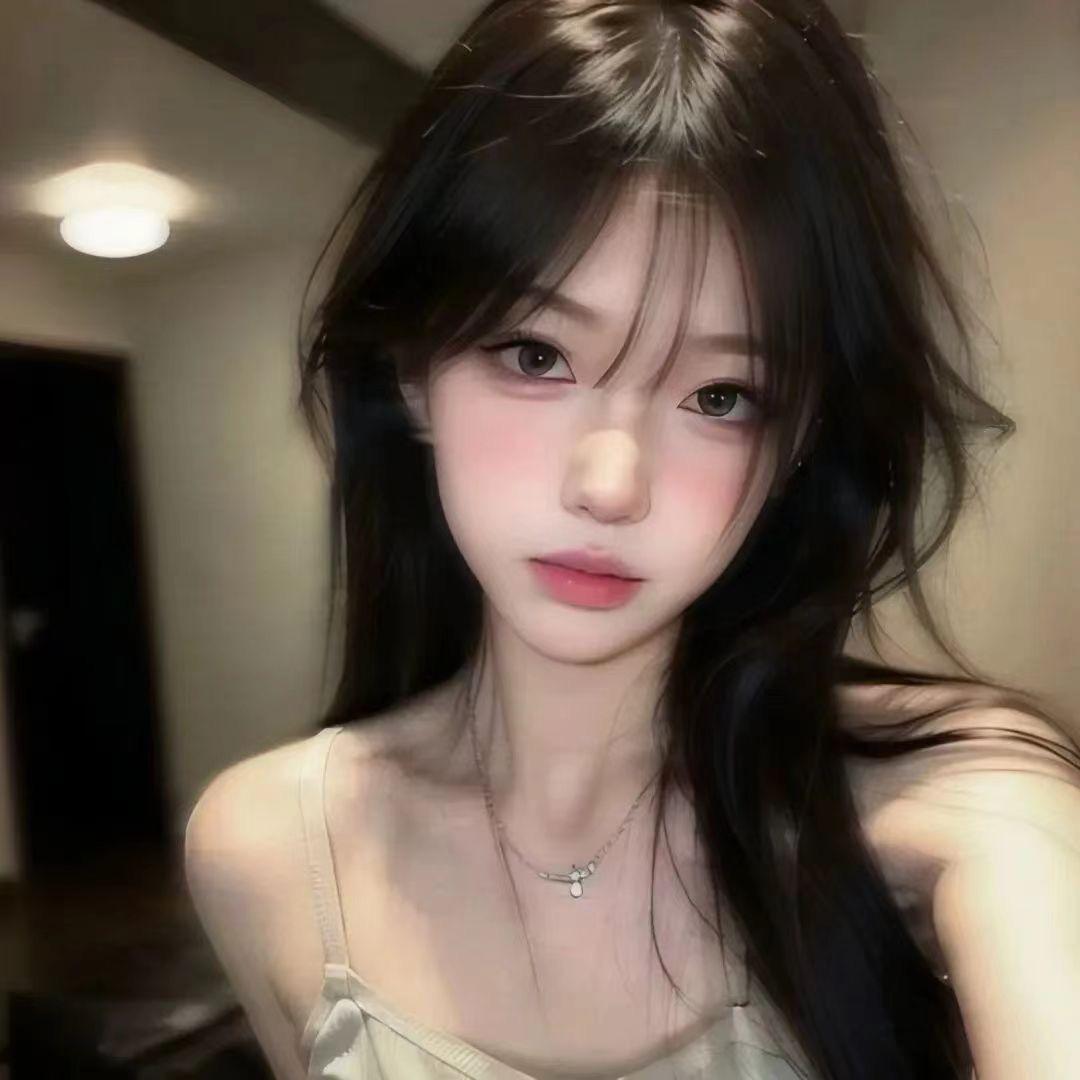女大学生.