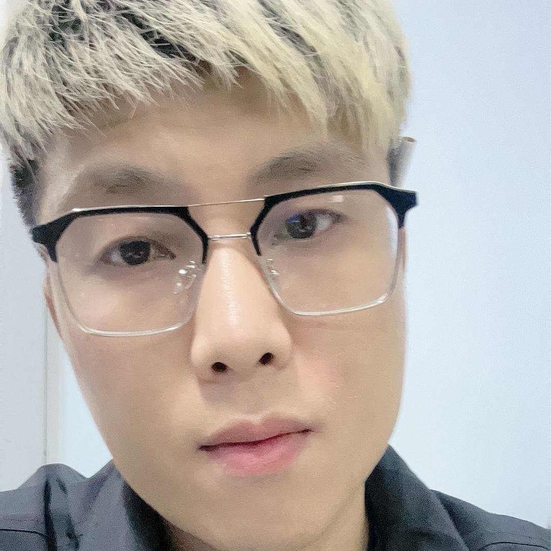 黄花大小伙
