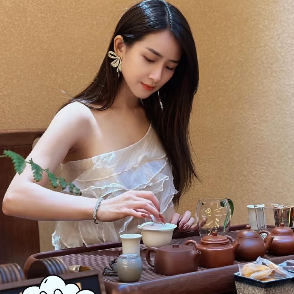 莉莉精选