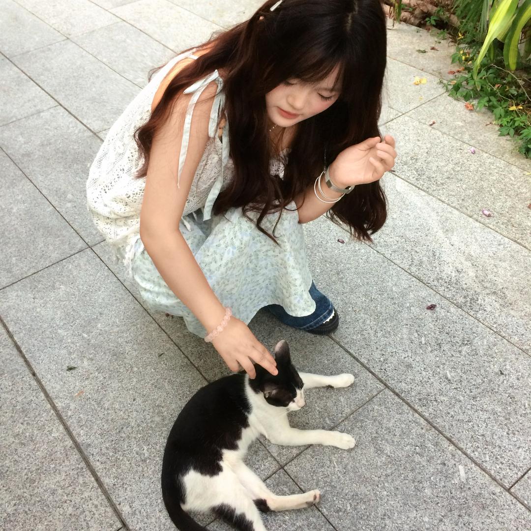 小美ʕ •ᴥ•ʔ