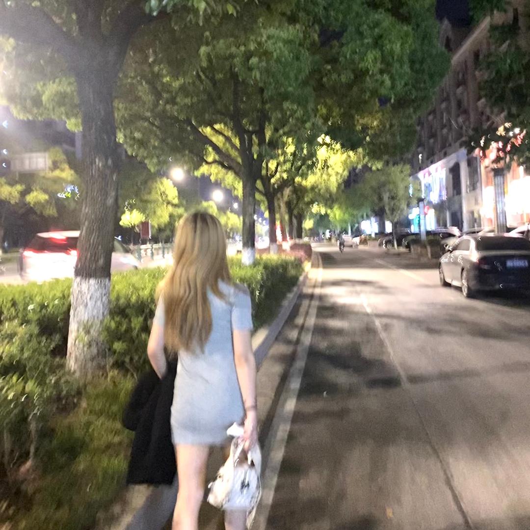 你快乐嗎.