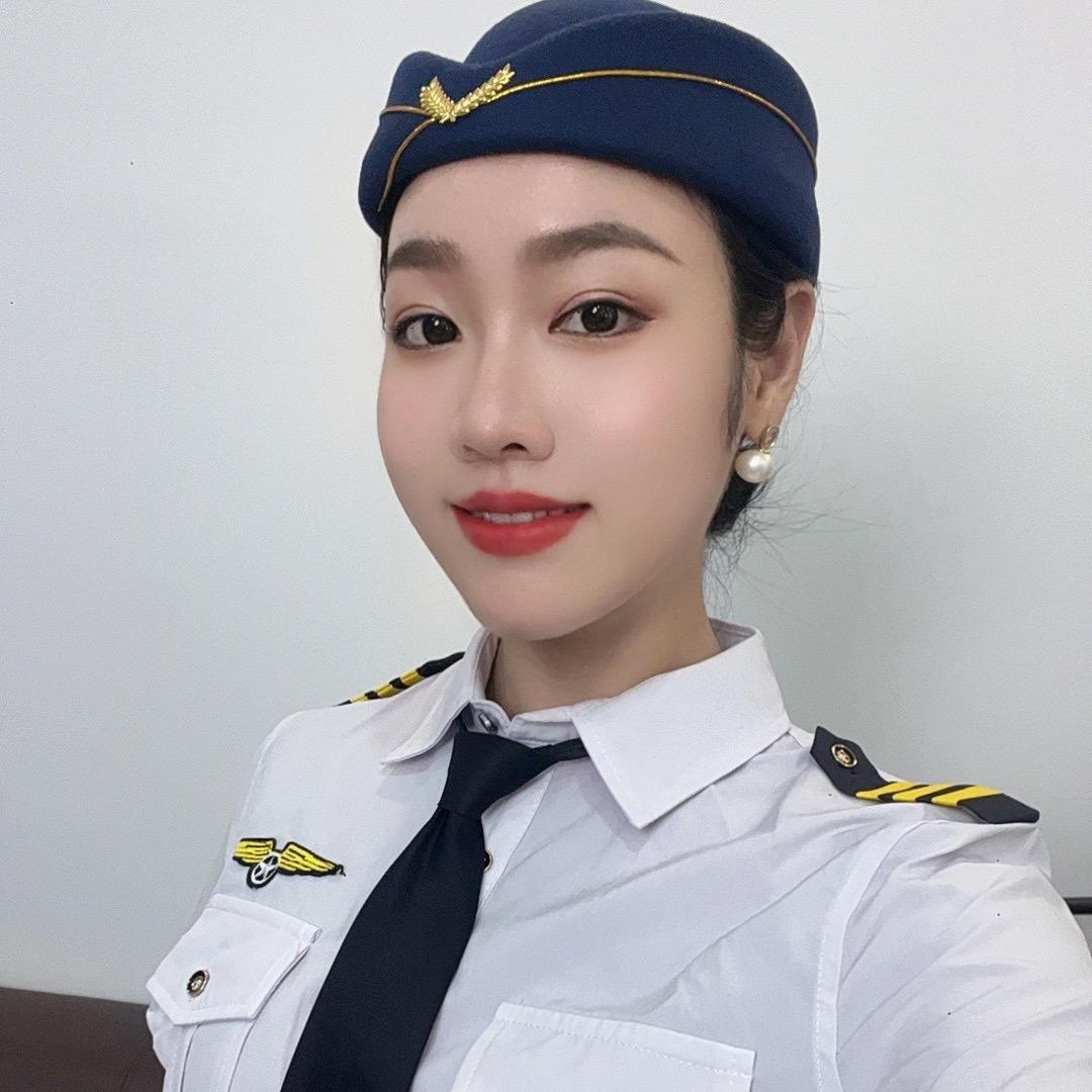 多如春（航行）
