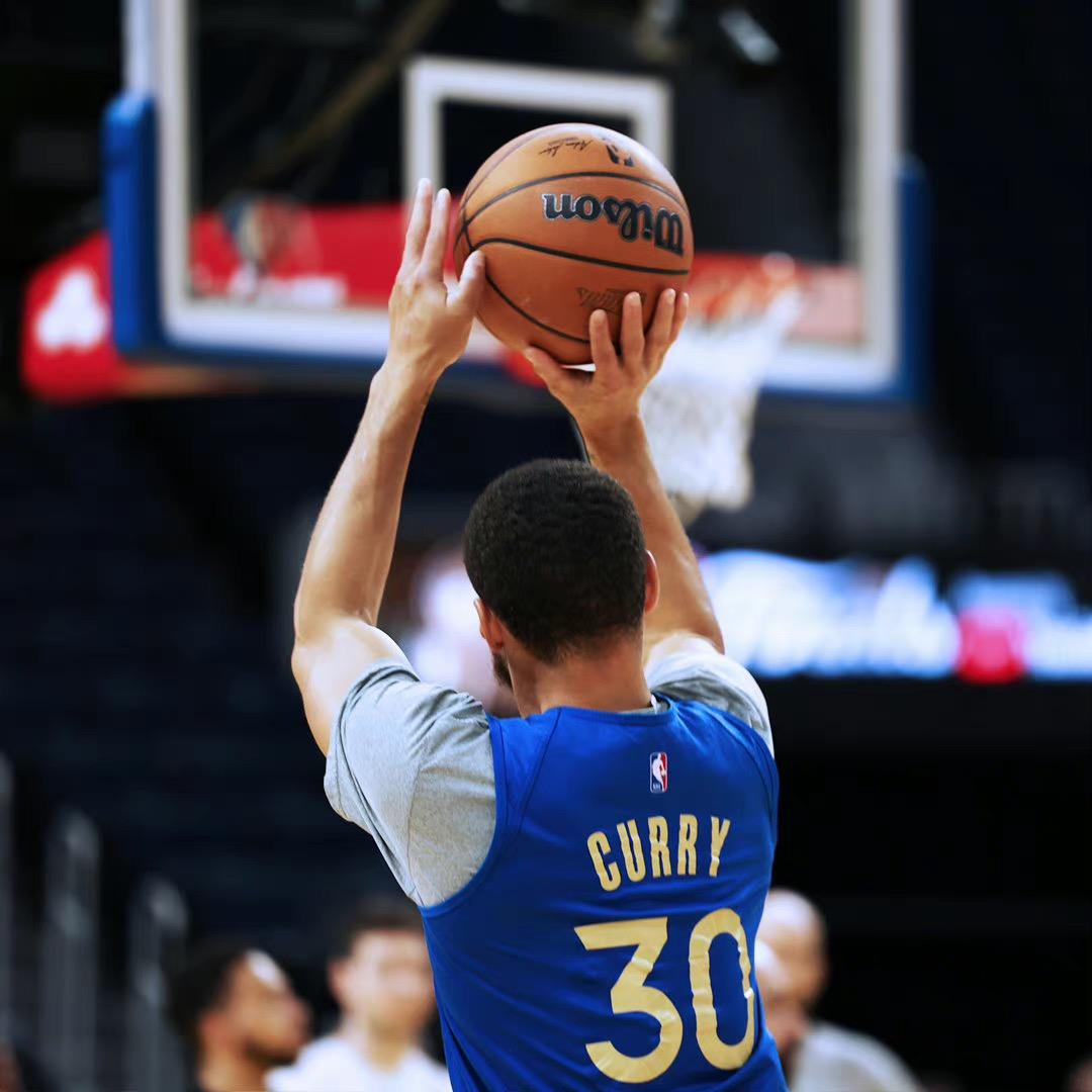 库里的半岛铁盒