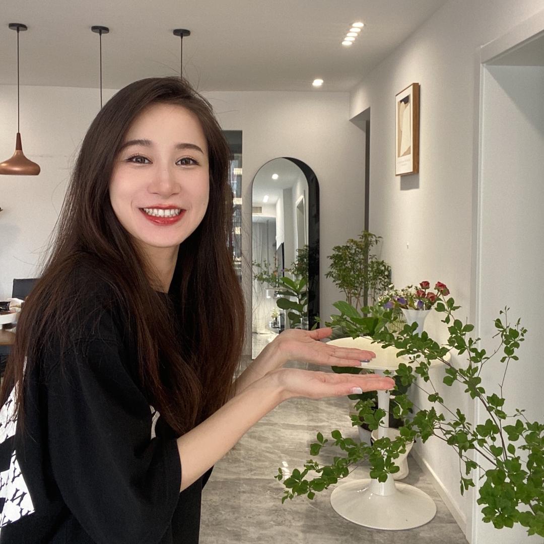 夏莎的表妹