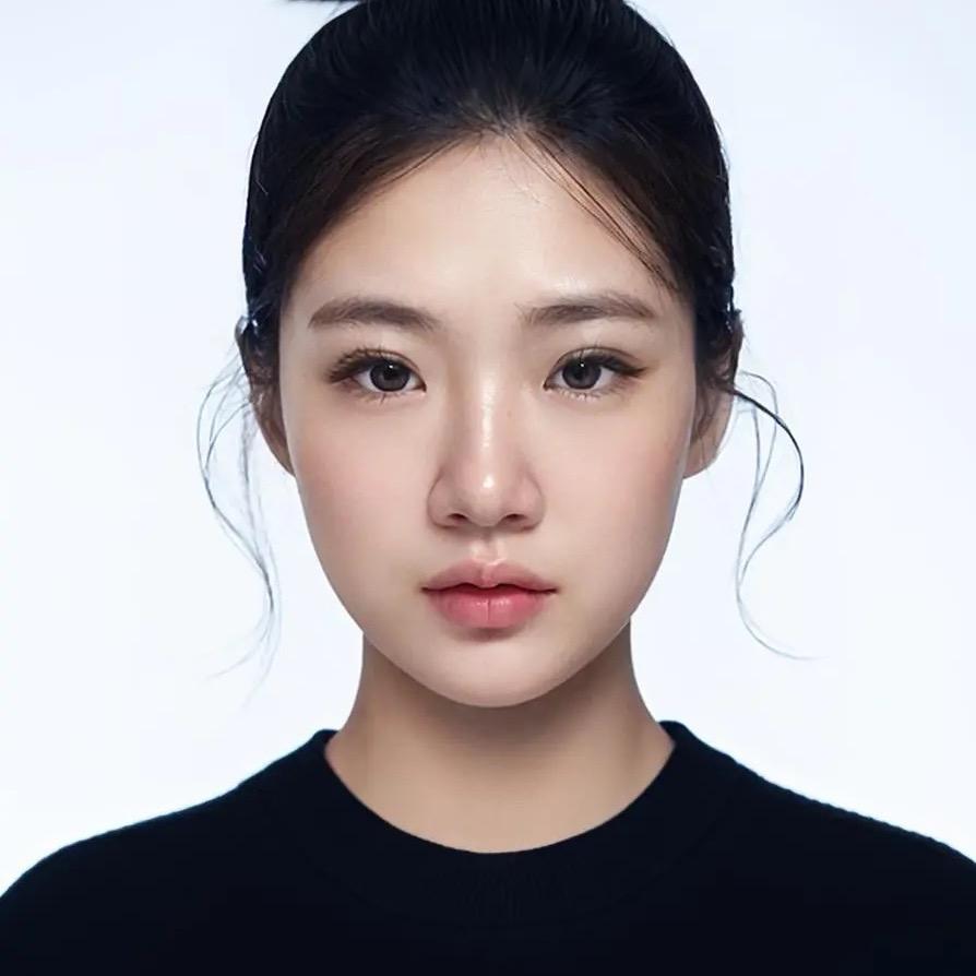 捏我，小肥脸😋