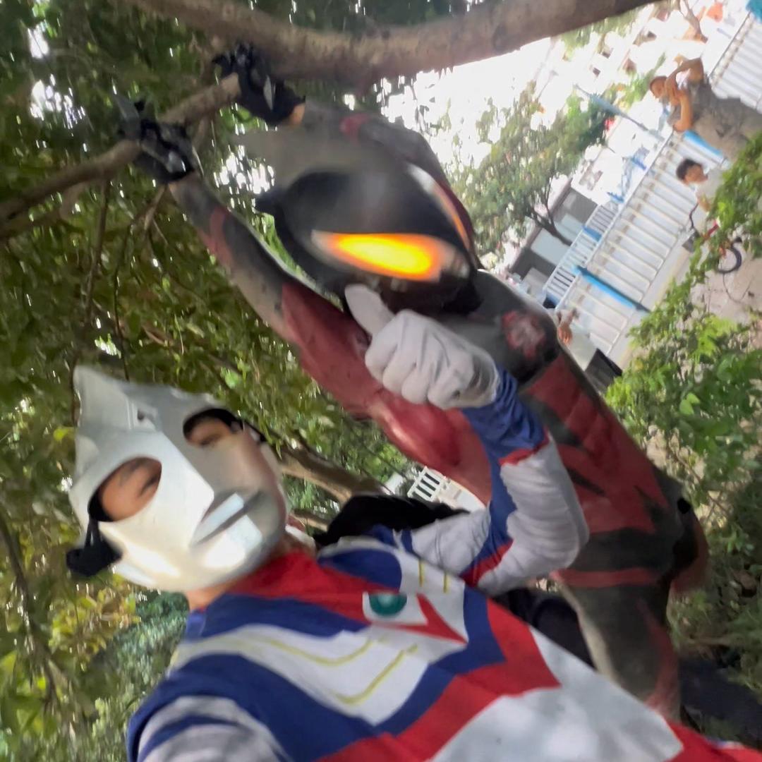 卖机车的迪迦