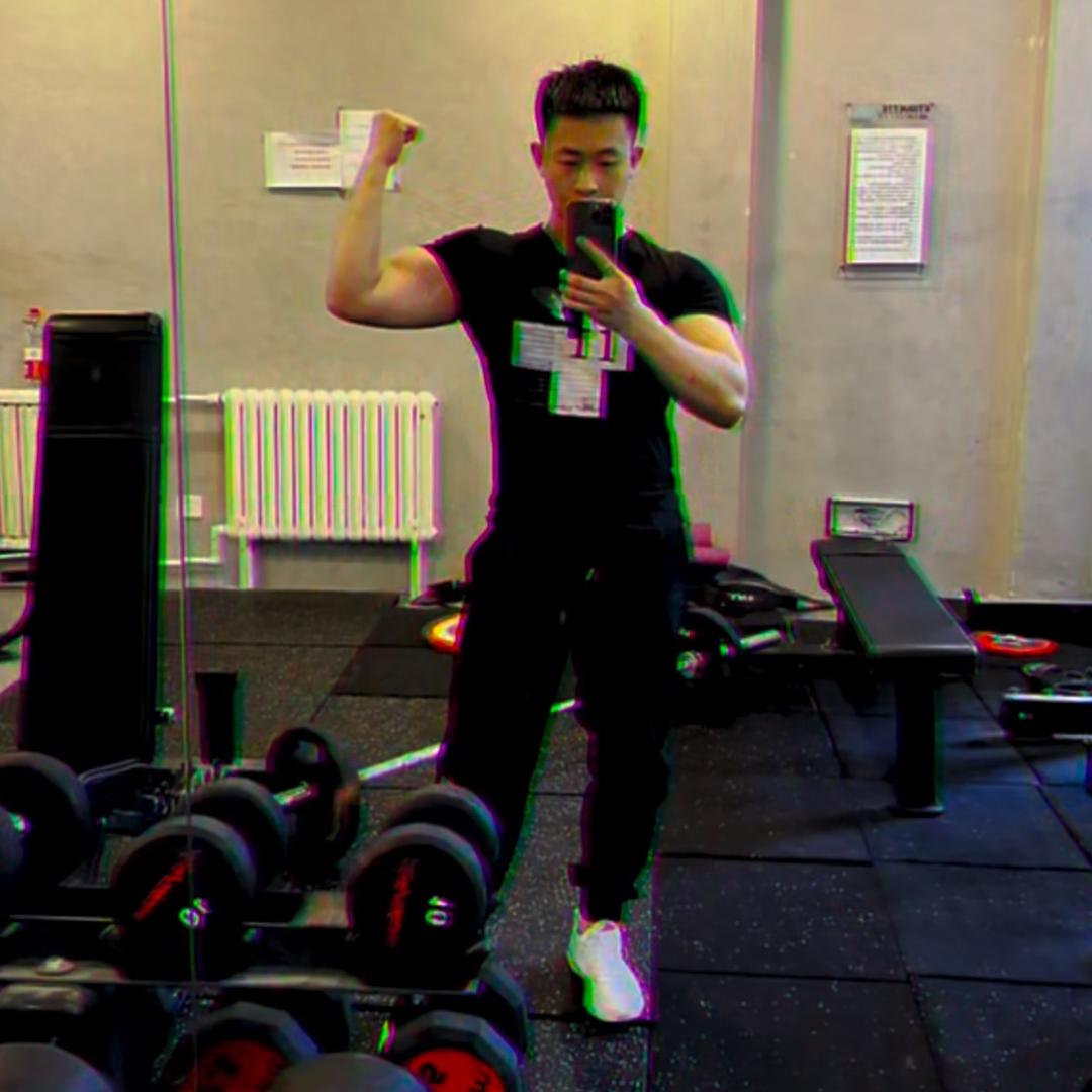小梁同学💫 ⭐️