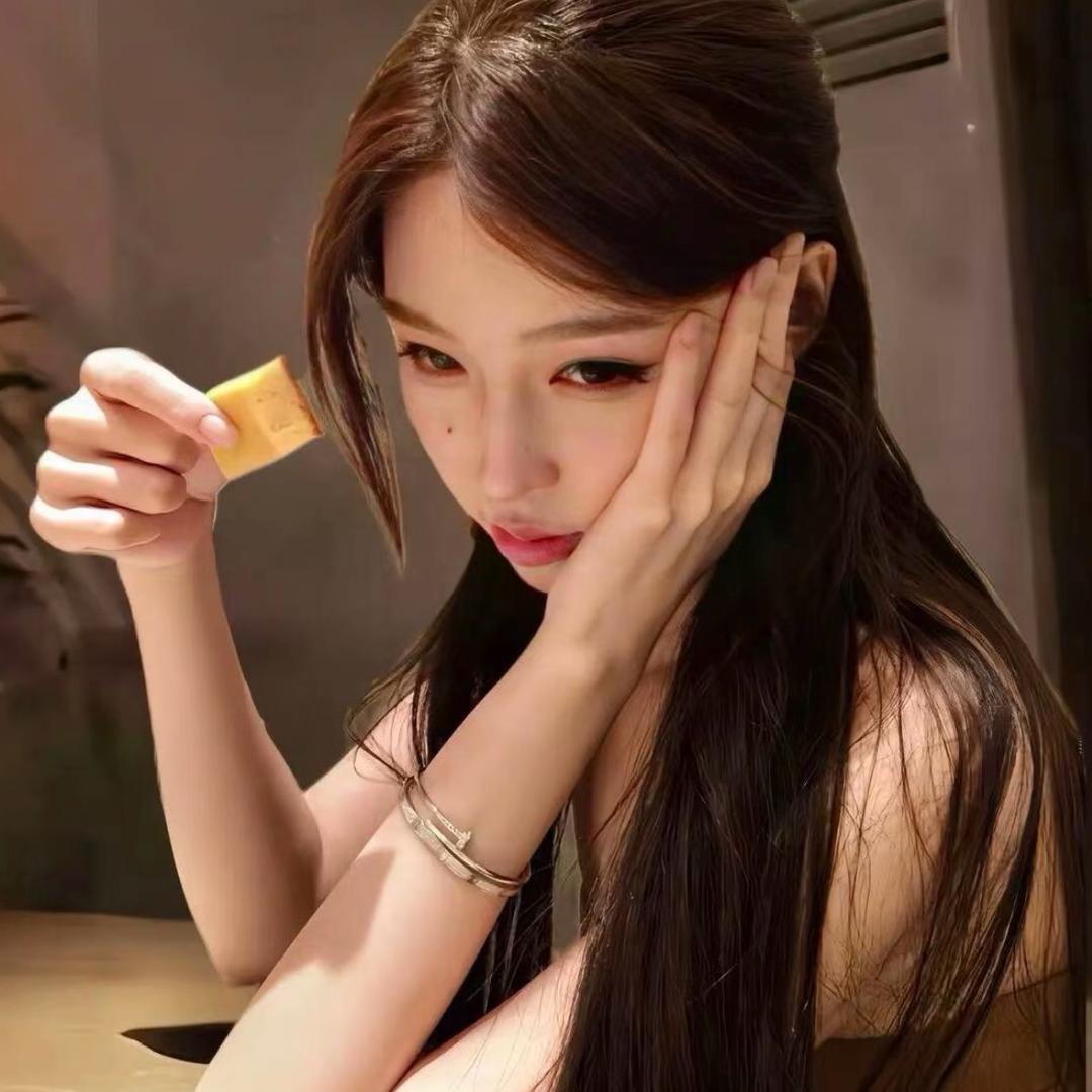 奈奈不吃菜.