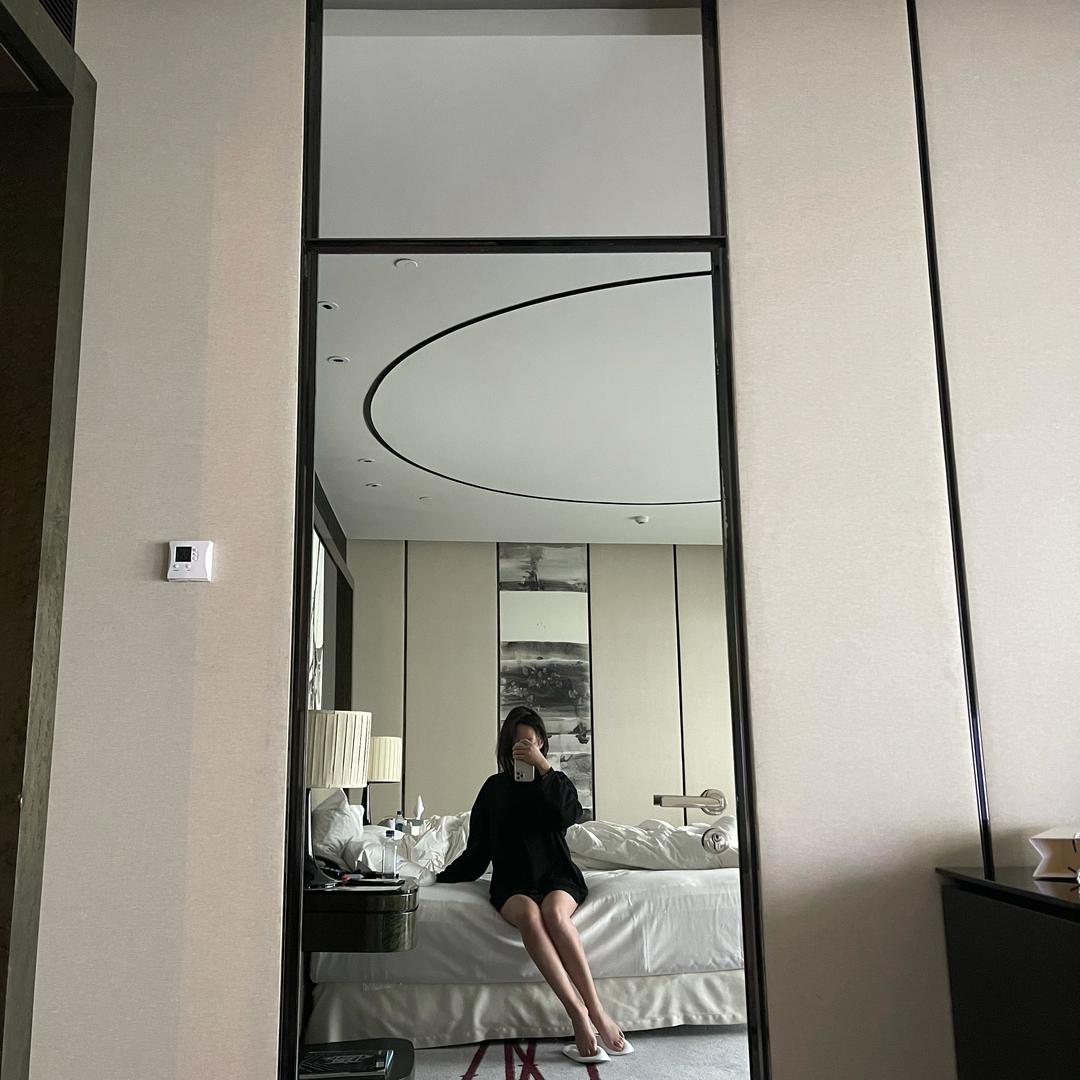 陈泯西