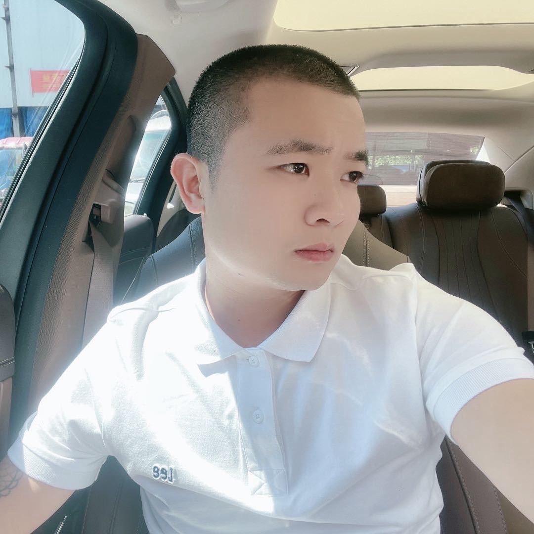 阿  磊