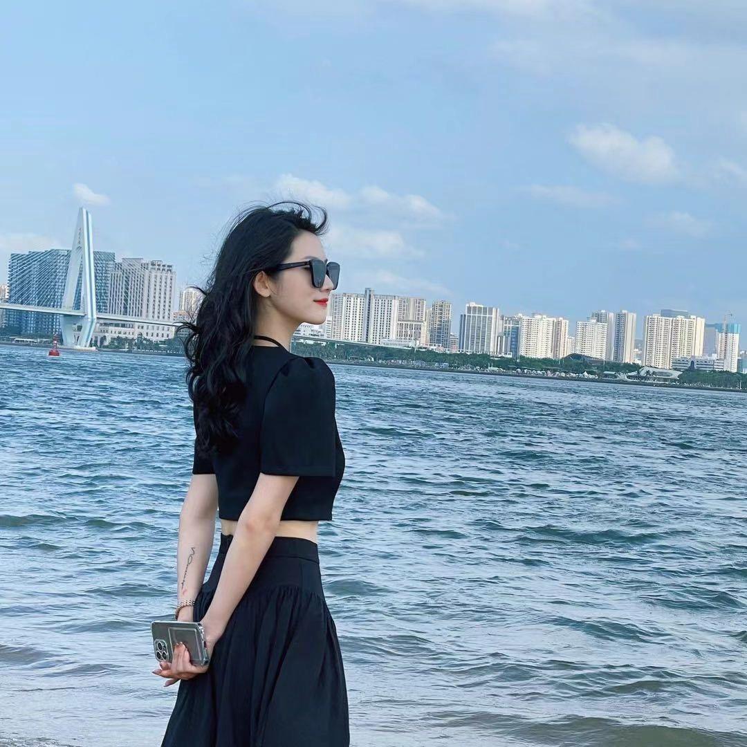 华玲时尚女装