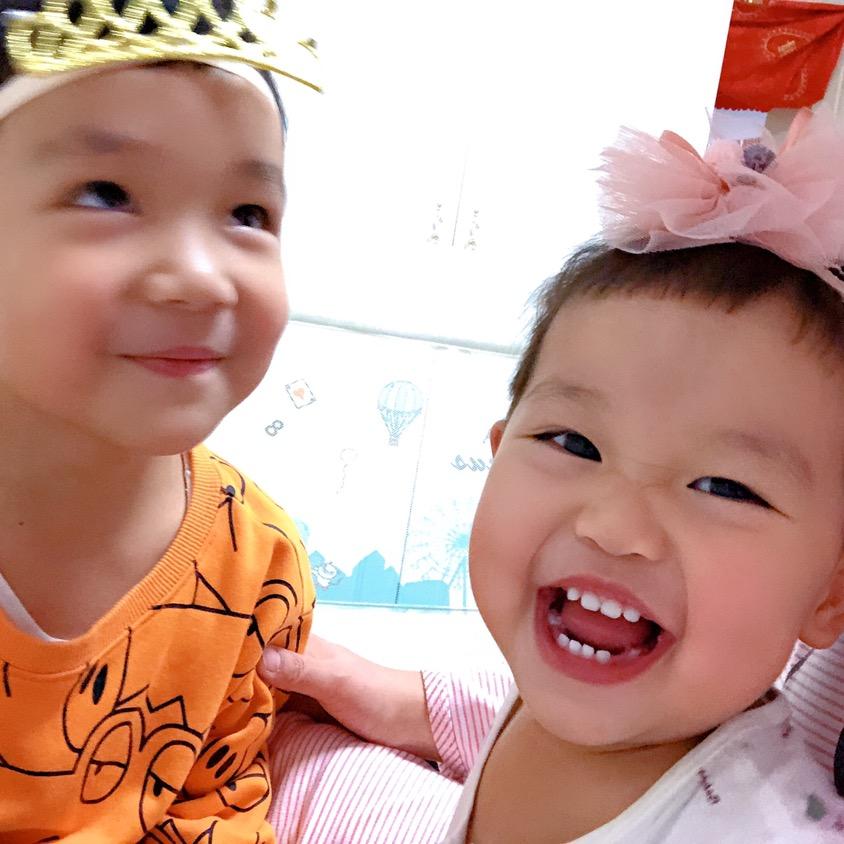 拿着针头的高小美^_^