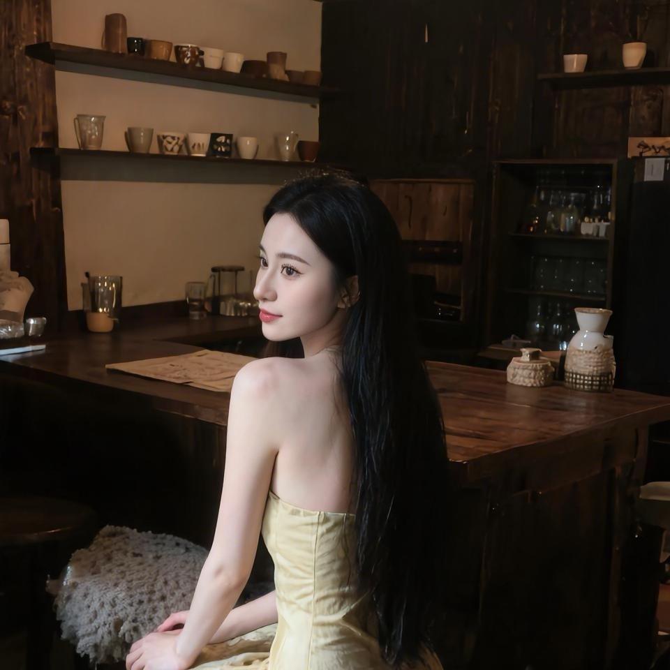 -不知名美女