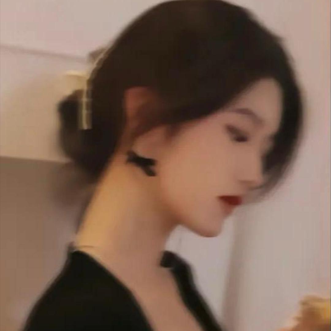 小柒吖