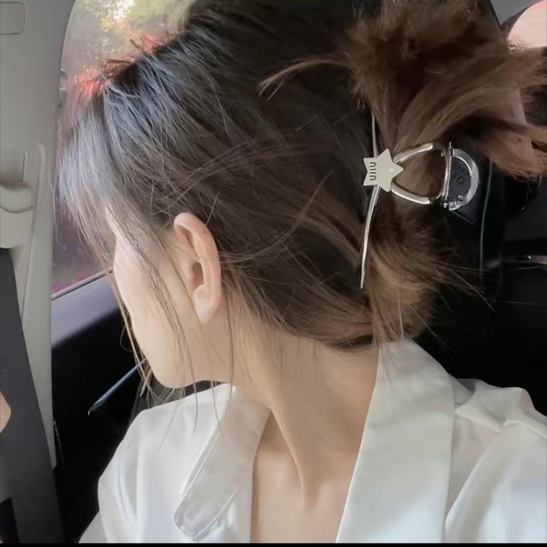 赵亦菲