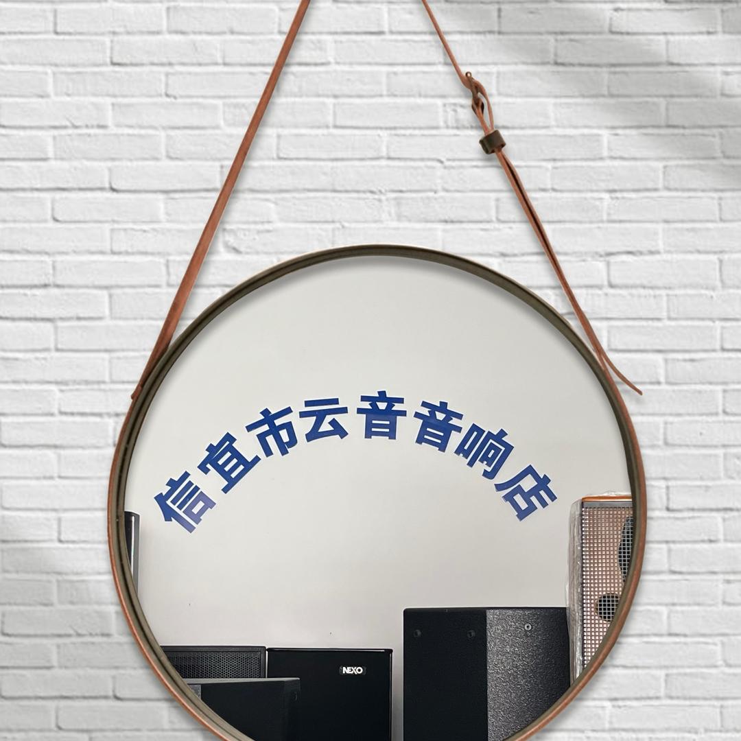 卖音响的小姐姐