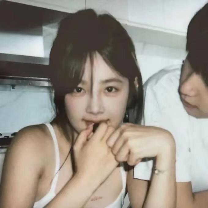 Yy