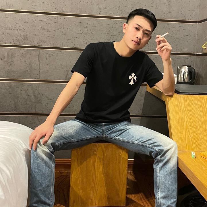 @昆