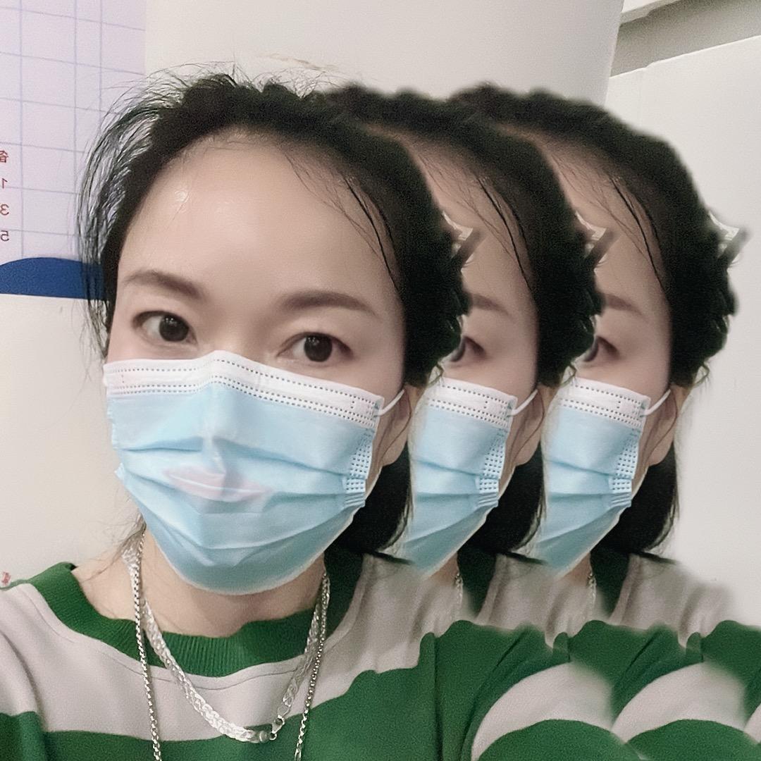看见你就笑