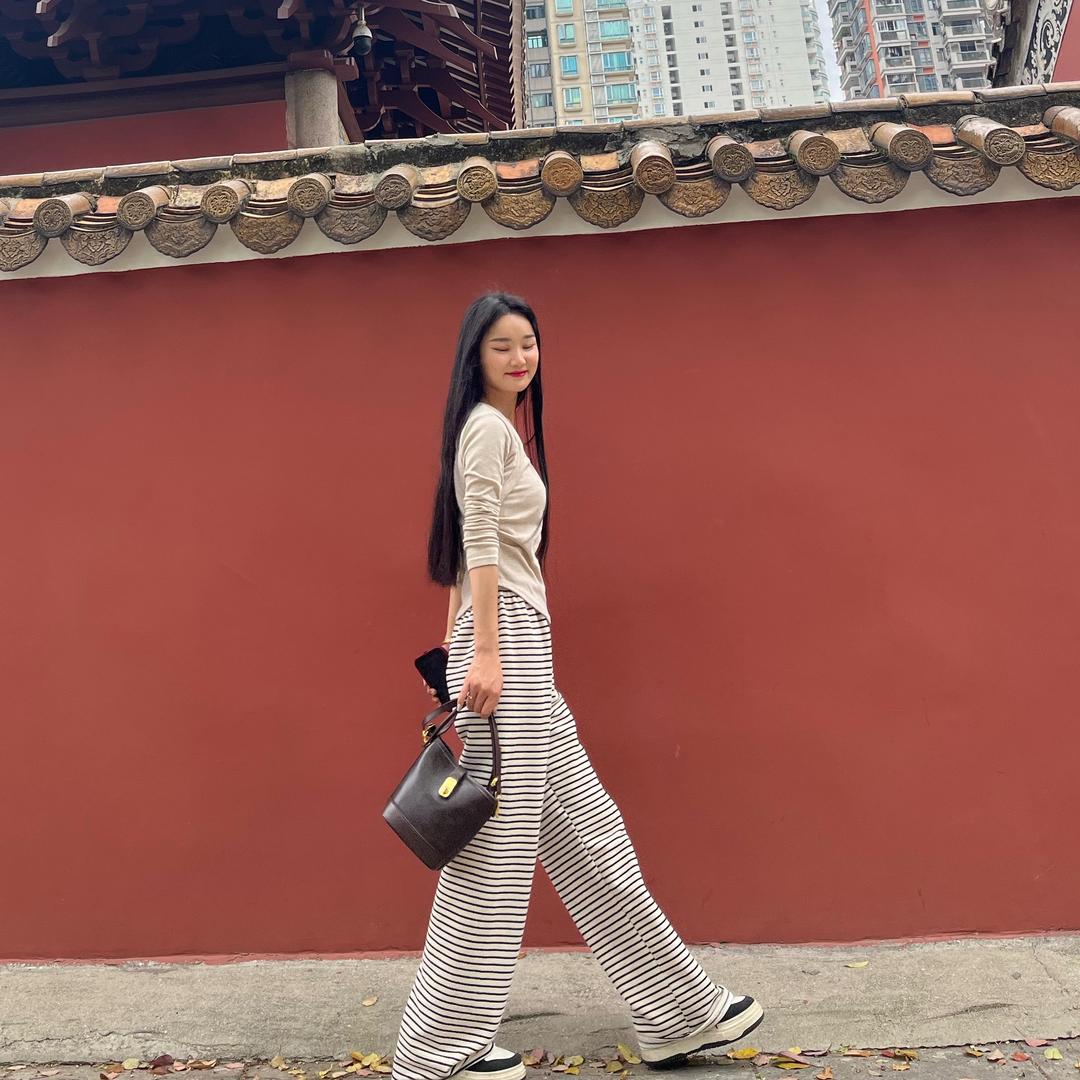 戏精小杰子