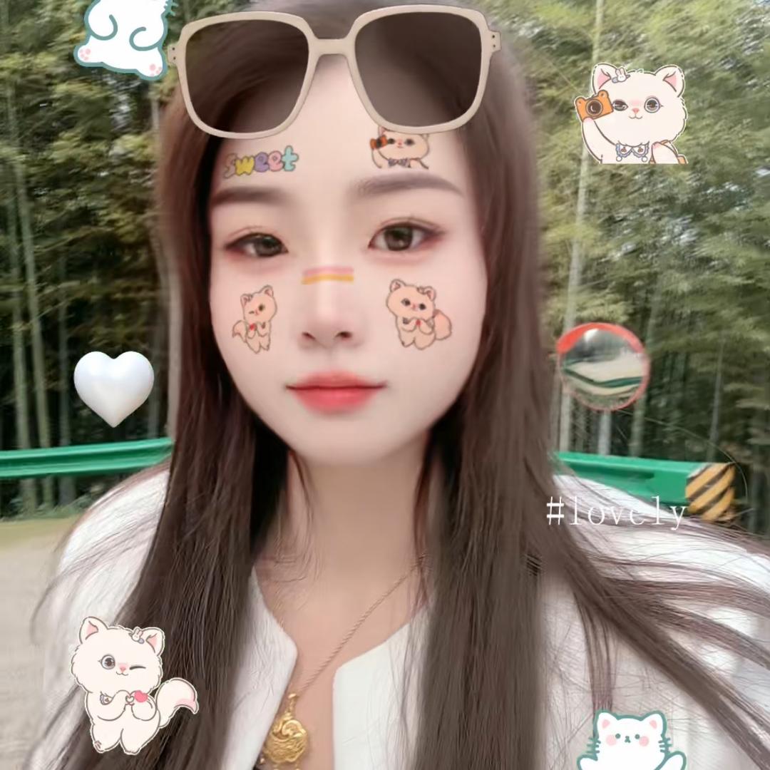 一笑嫣然