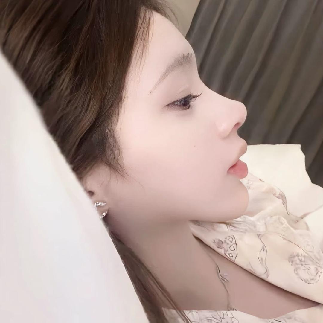 Qinig^