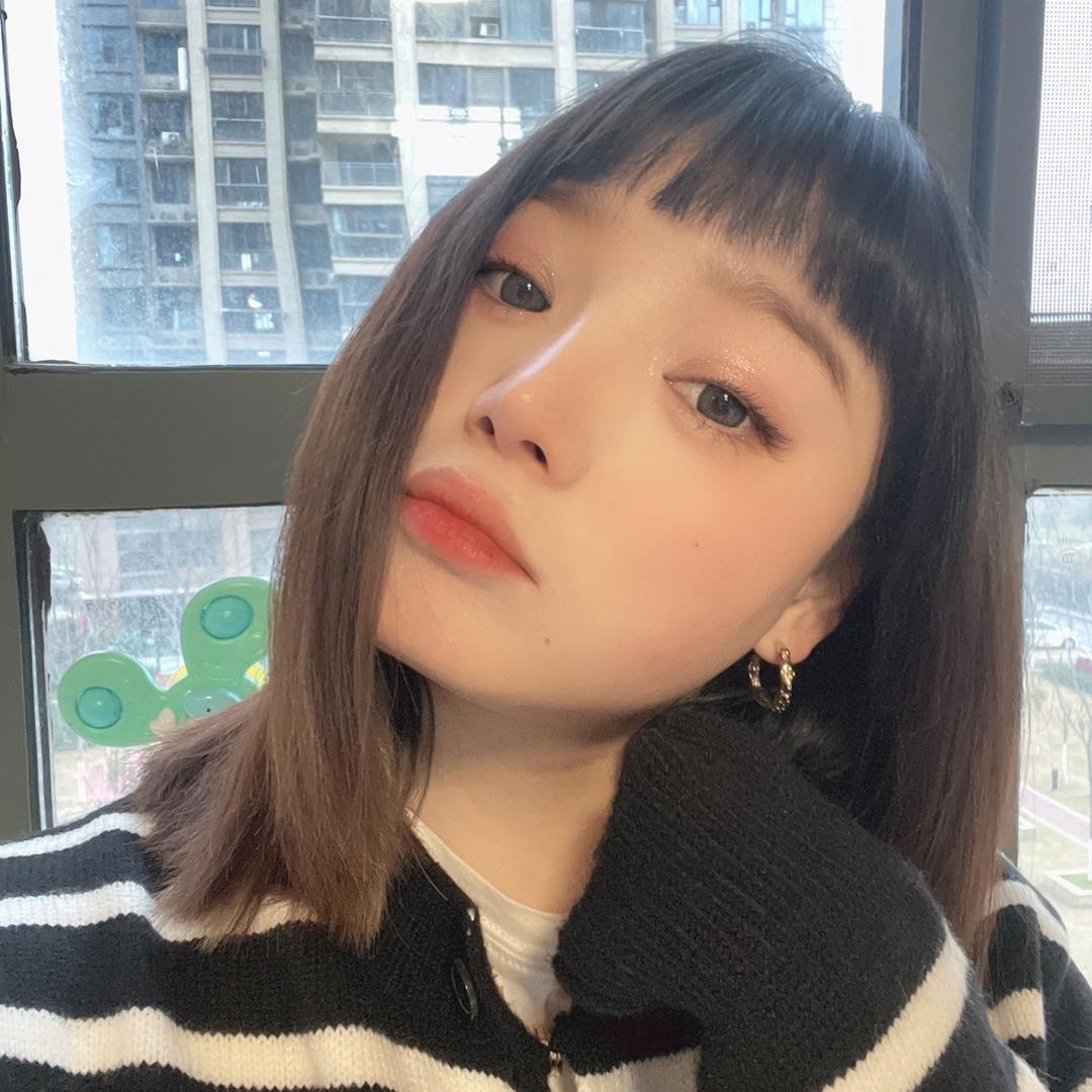 张不可爱👧