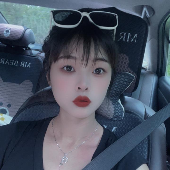 小妮子💕走好运