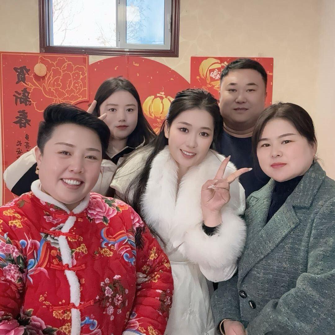 婷婷-玲玲小姑