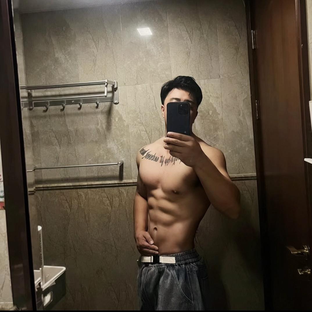 铭仔爱健身
