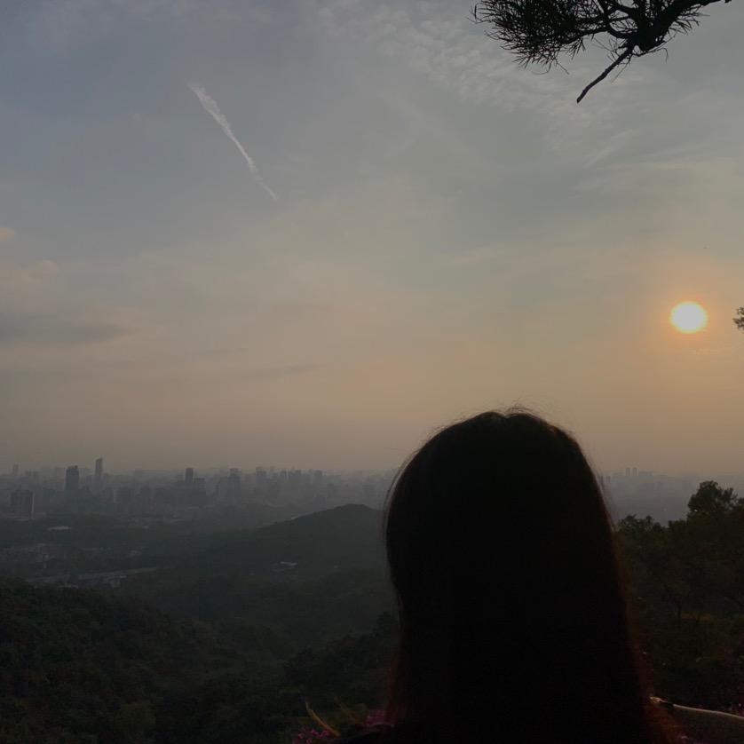广州专柜撤柜女装尾货大婷