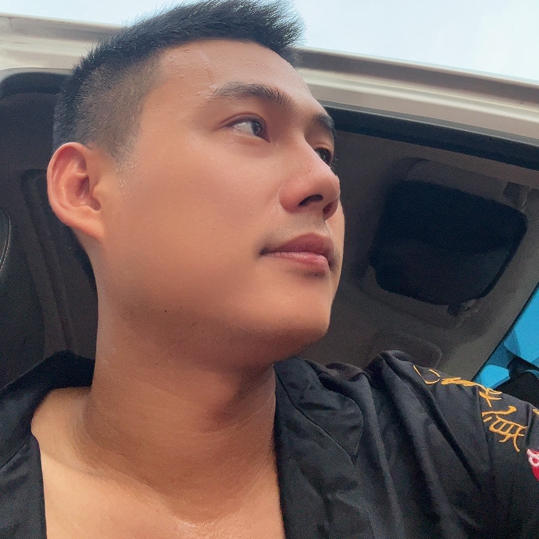 陶伢儿（开餐馆）