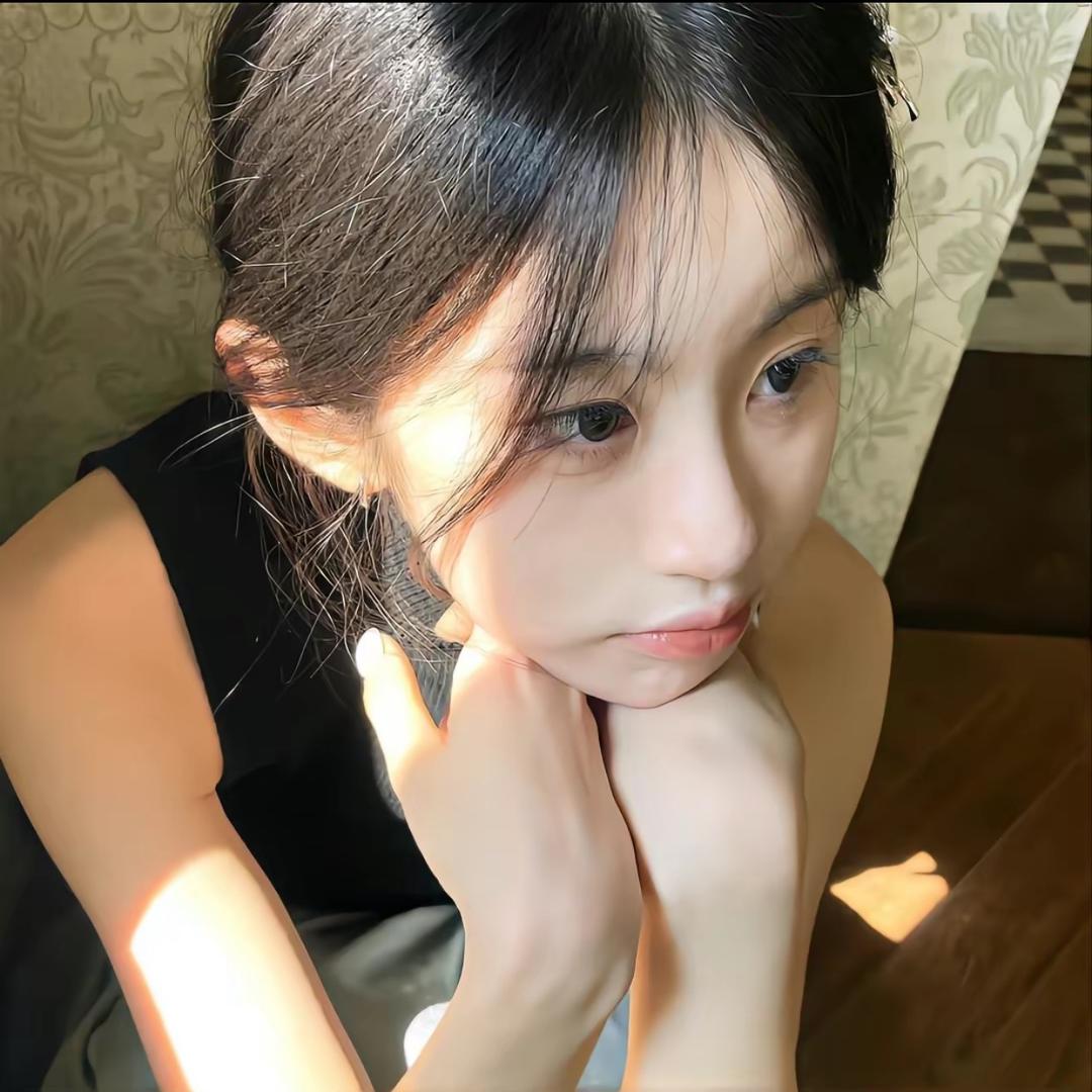 小胡小胡.