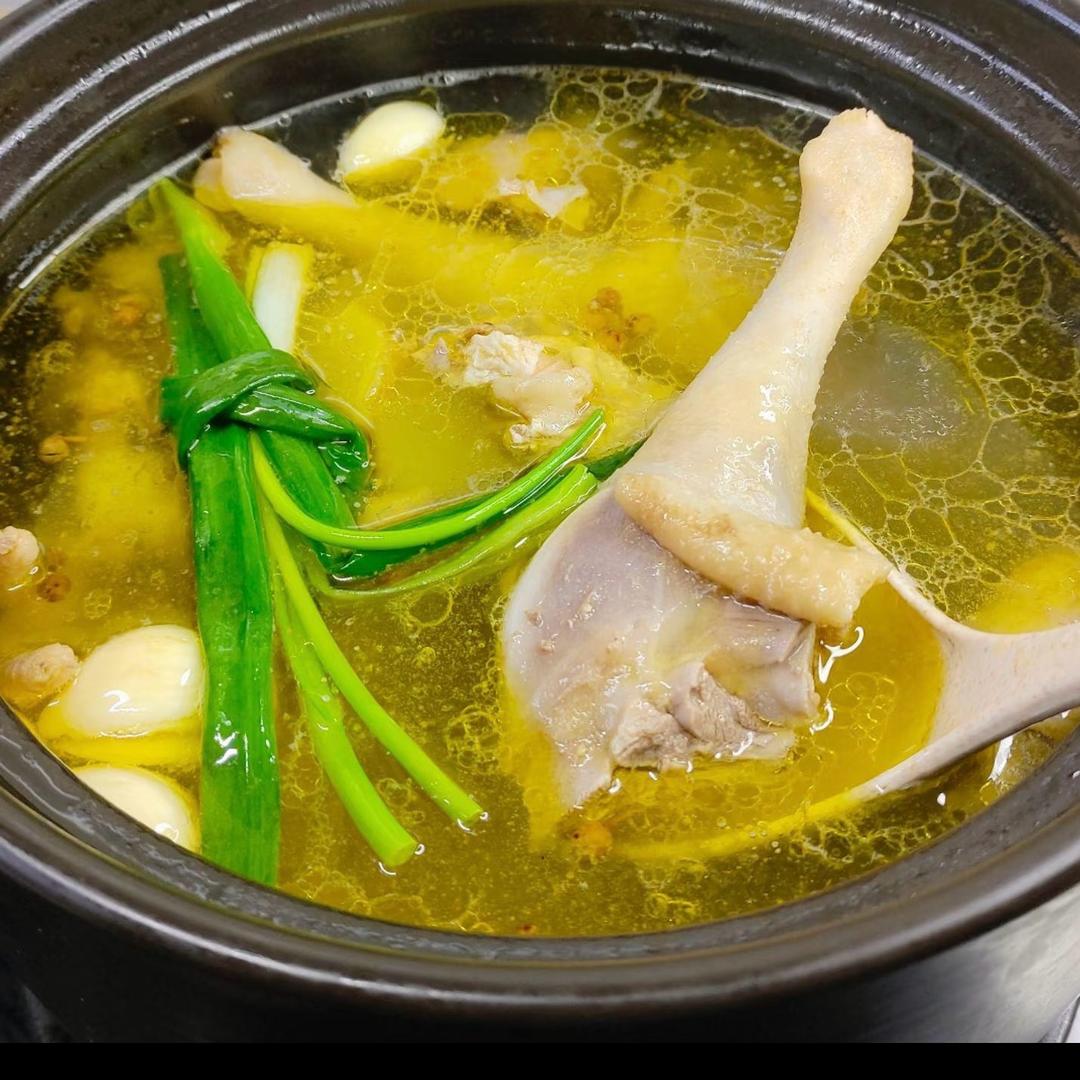 燕子家散养土鸡真好吃