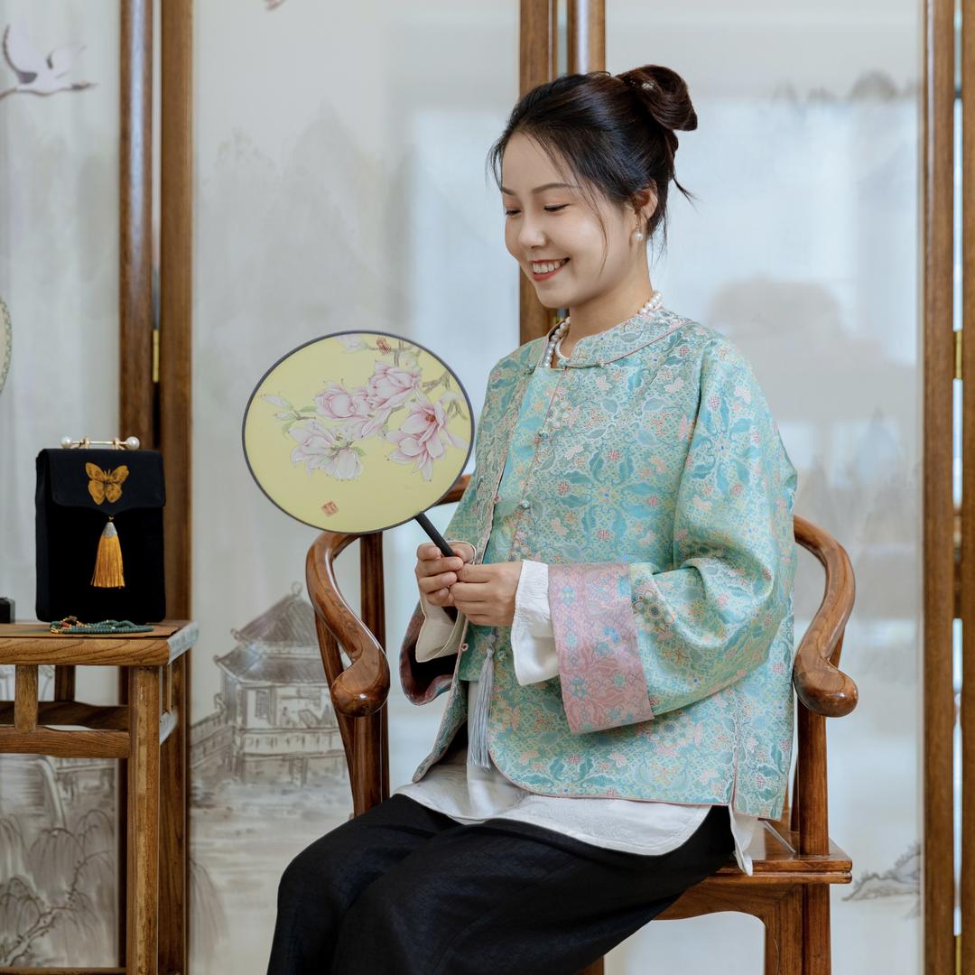 绢若诗丝绸服饰