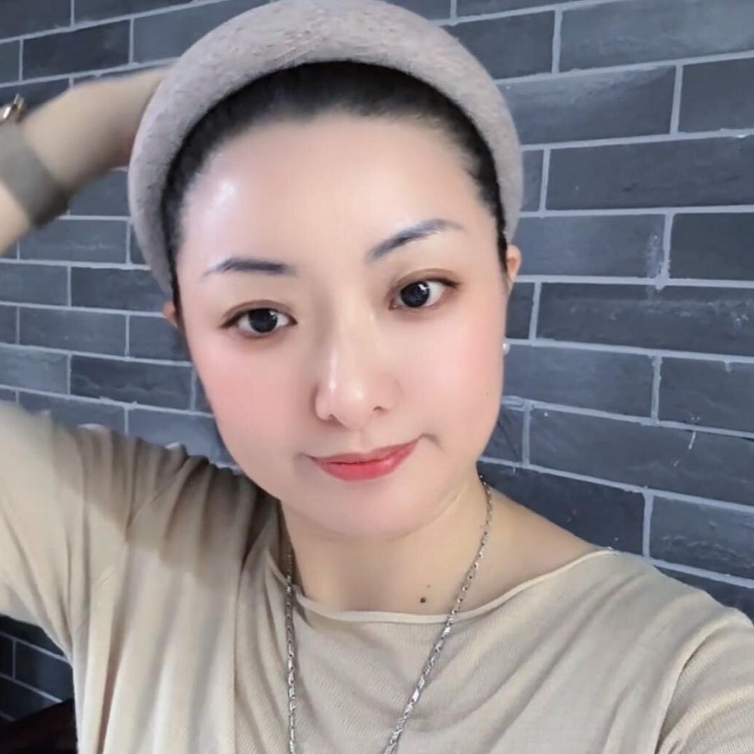 靓金金