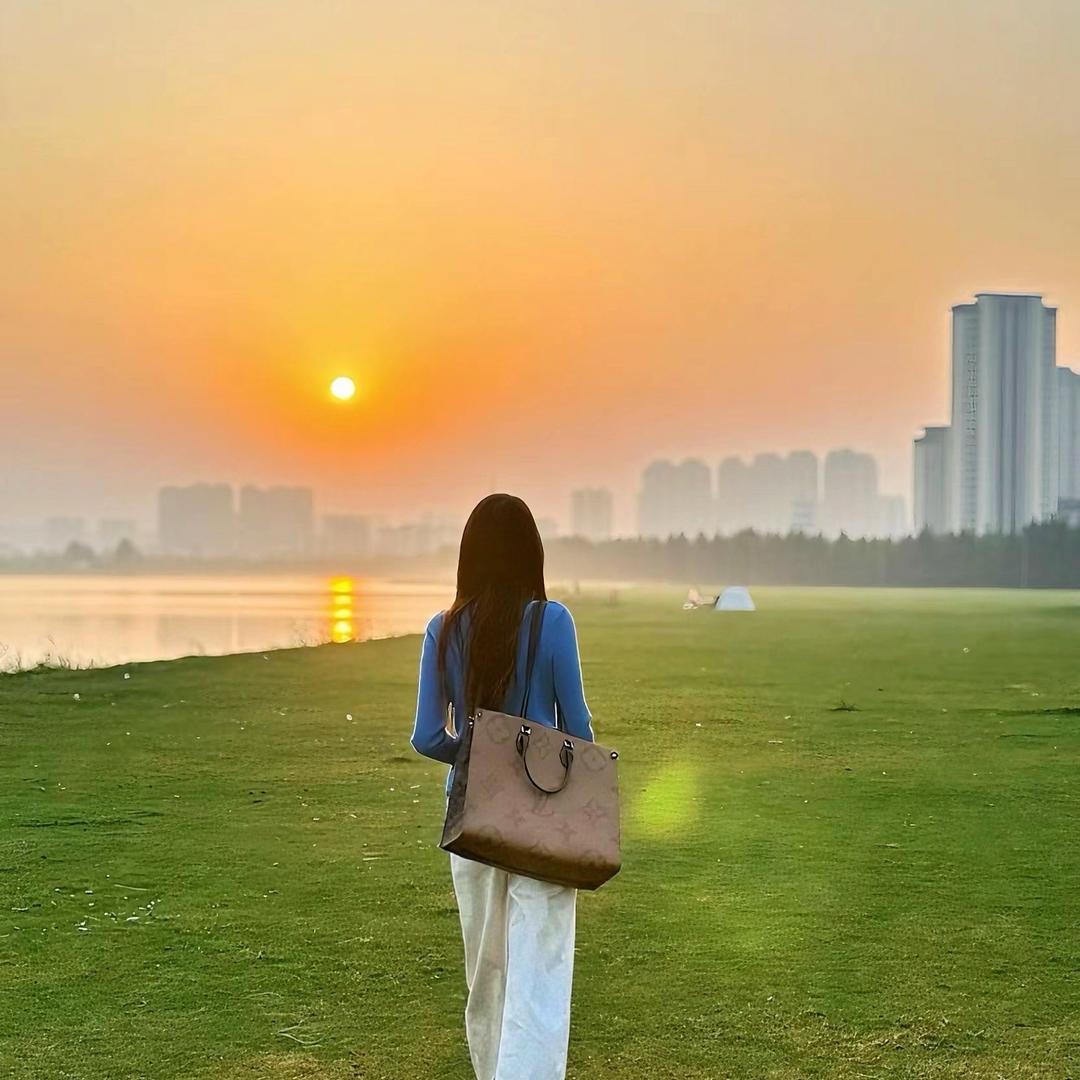 C位女装