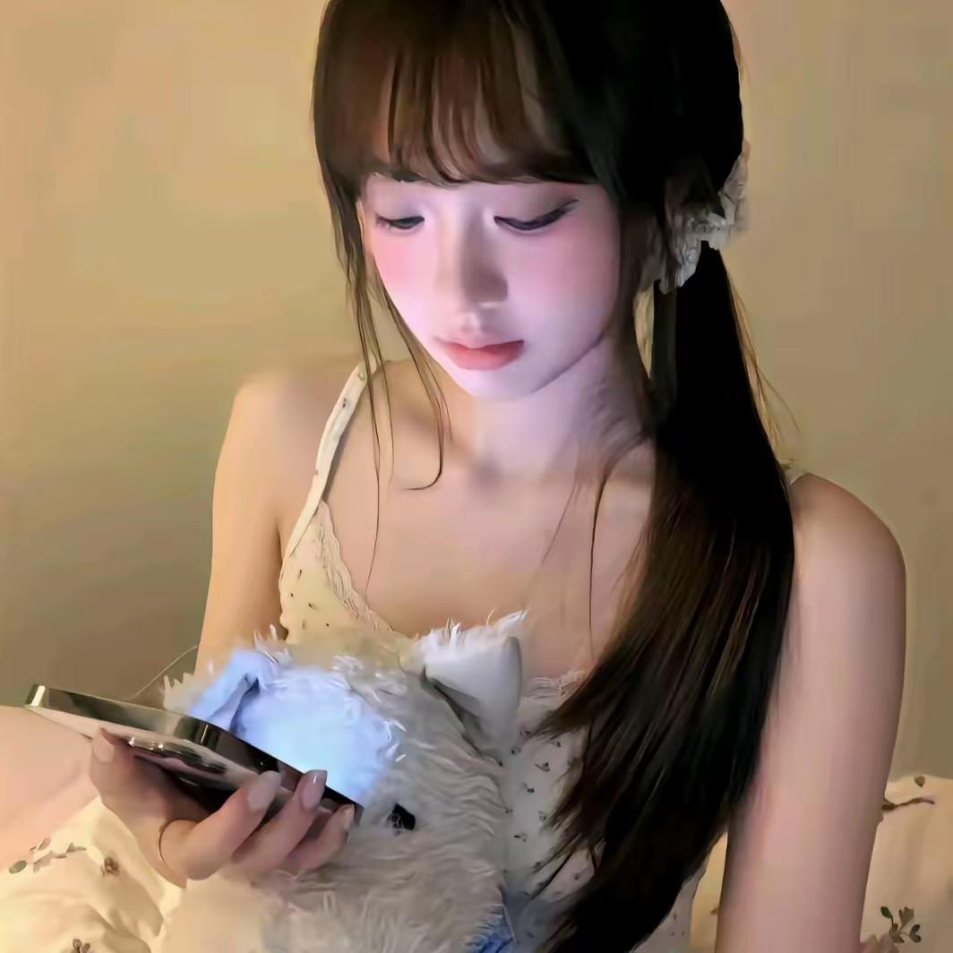 周 周