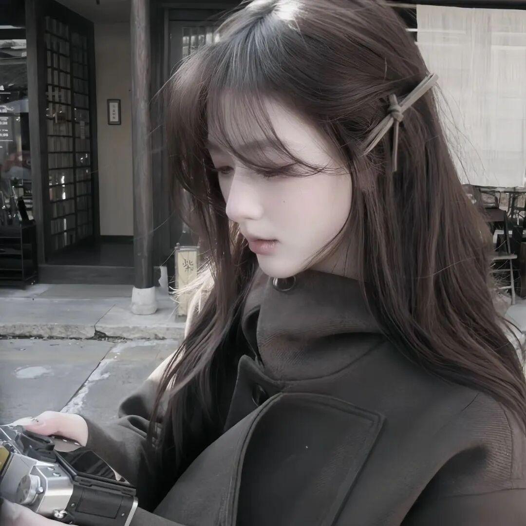 nymphilia