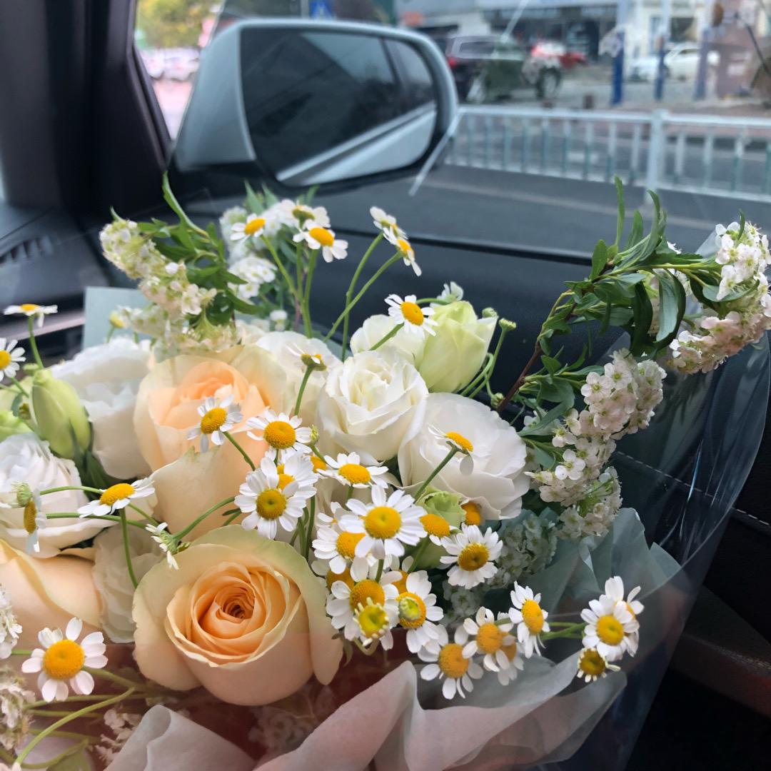 湛江花与蛋糕甜品店