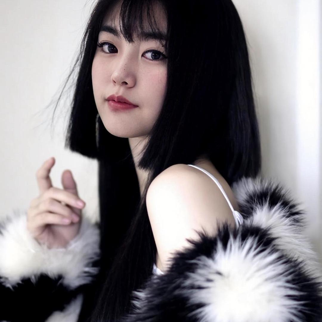 🦊板🌷栗🍭小🦄妞🌸呀