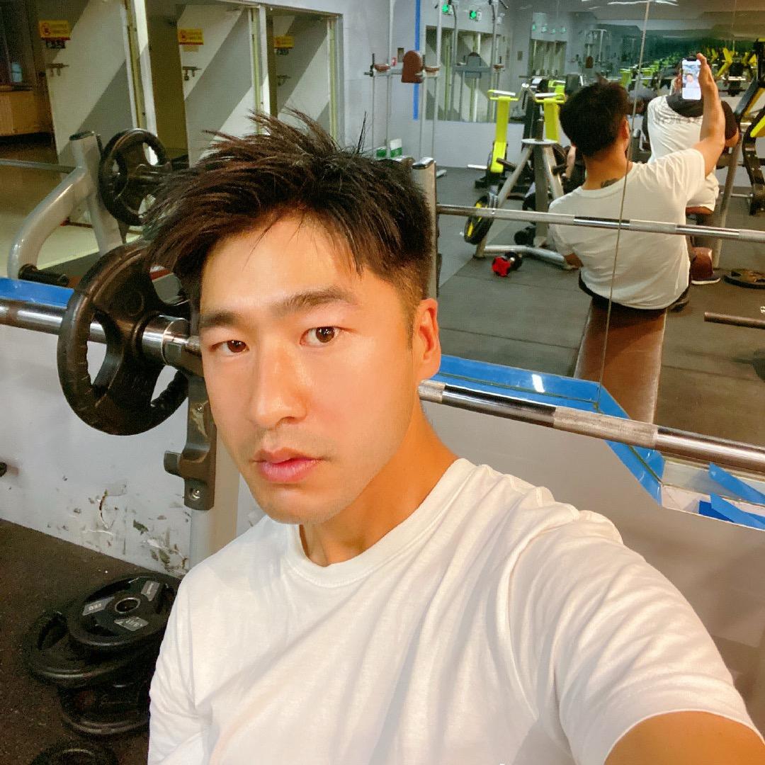 张温柔天真