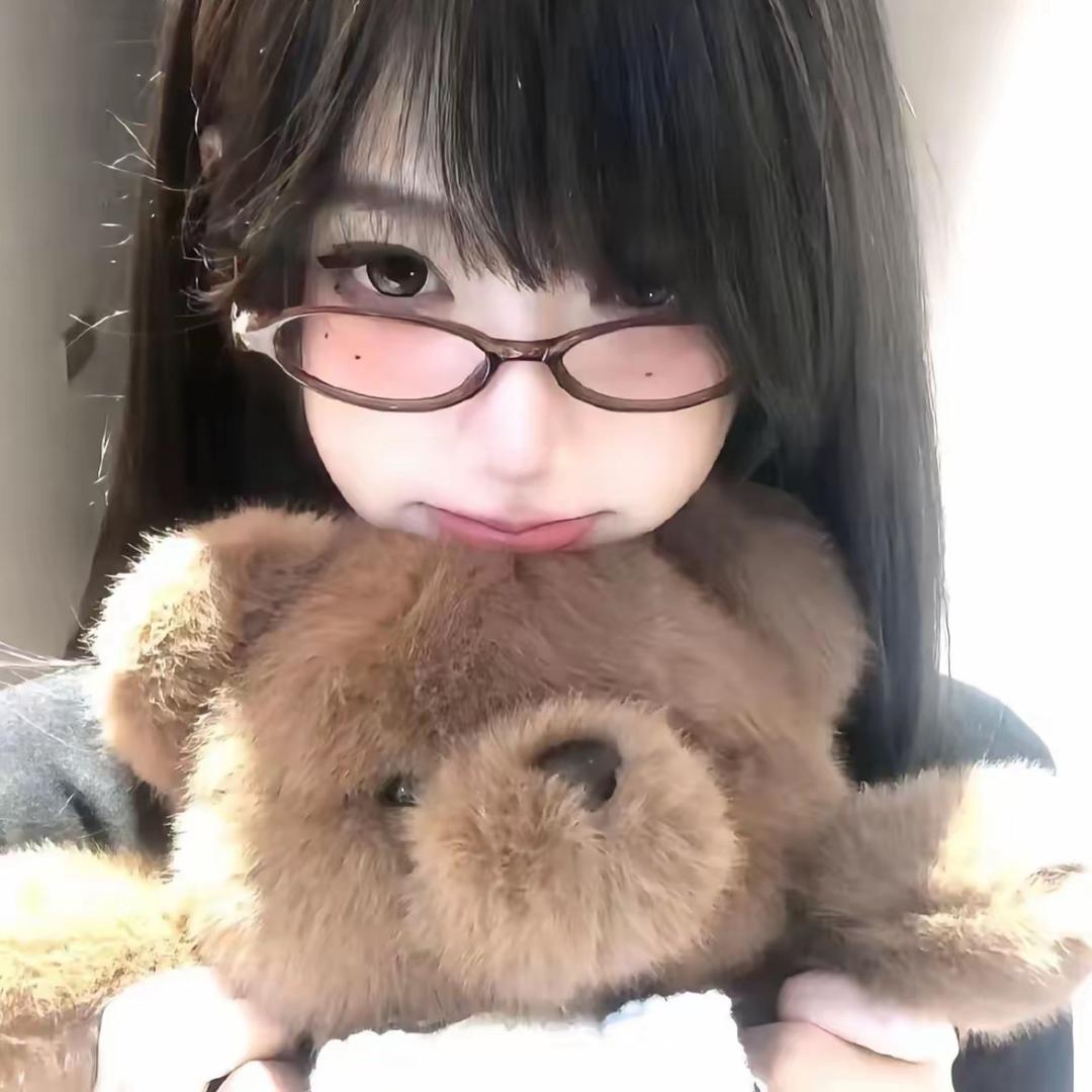 小妤^