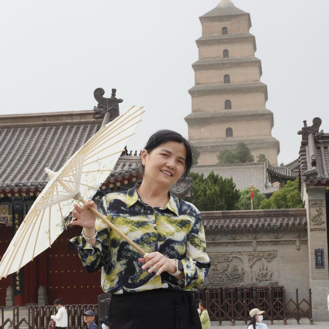 开心快乐的肖姐